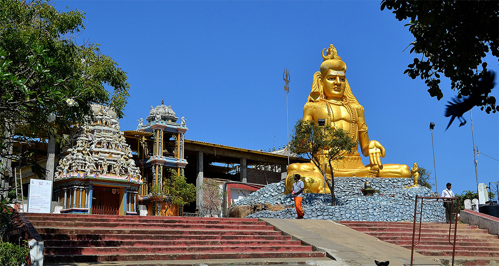 Индуистский храм Канешварам